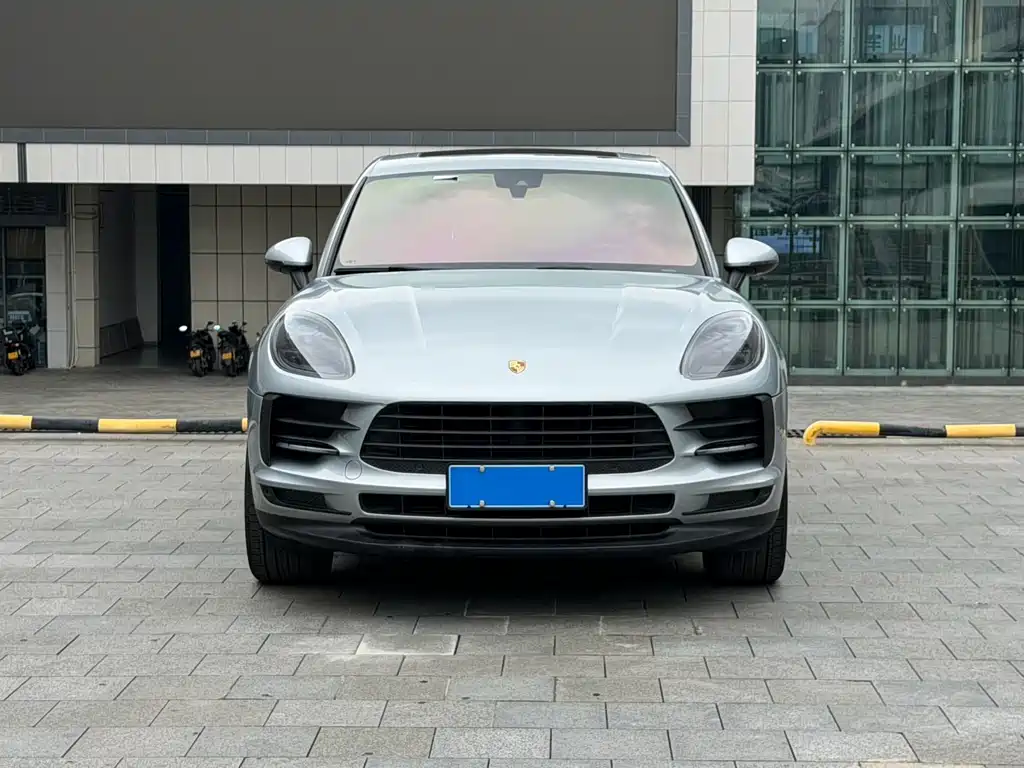 Porsche Macan — миниатюра 2