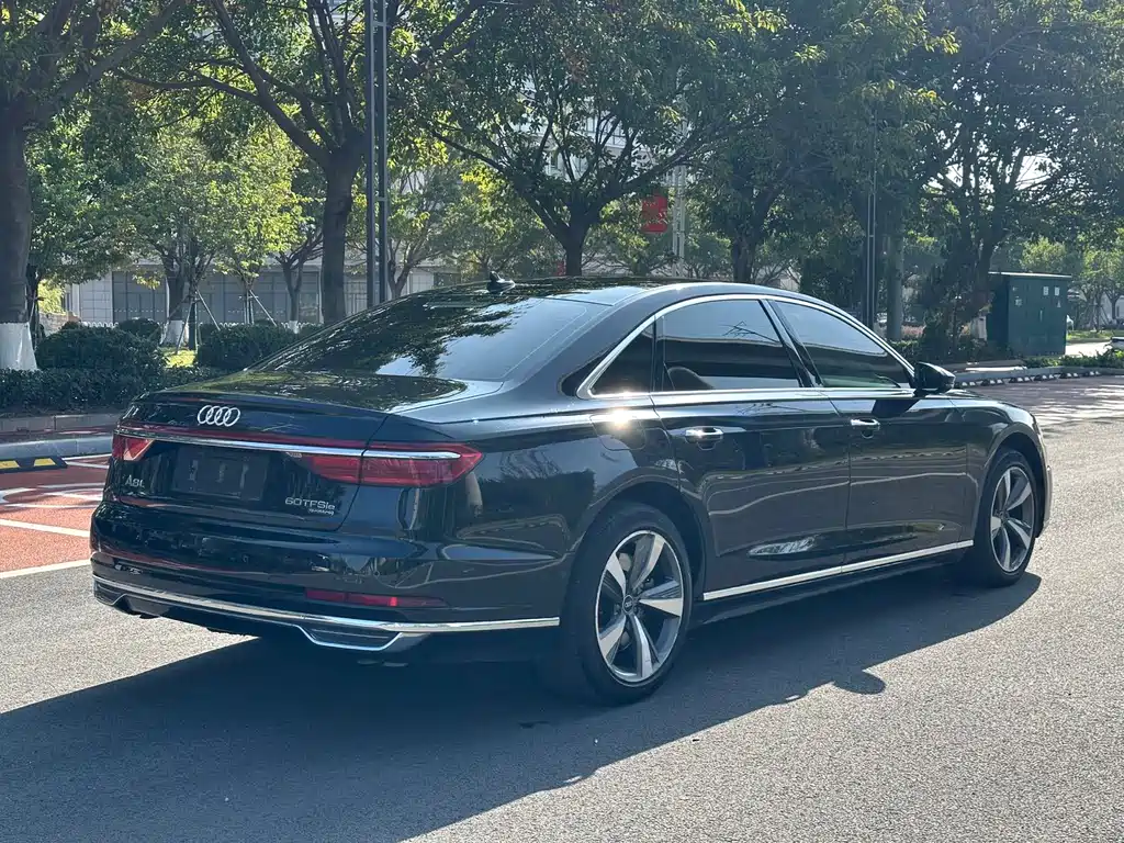 AUDI A8 NEW ENERGY
