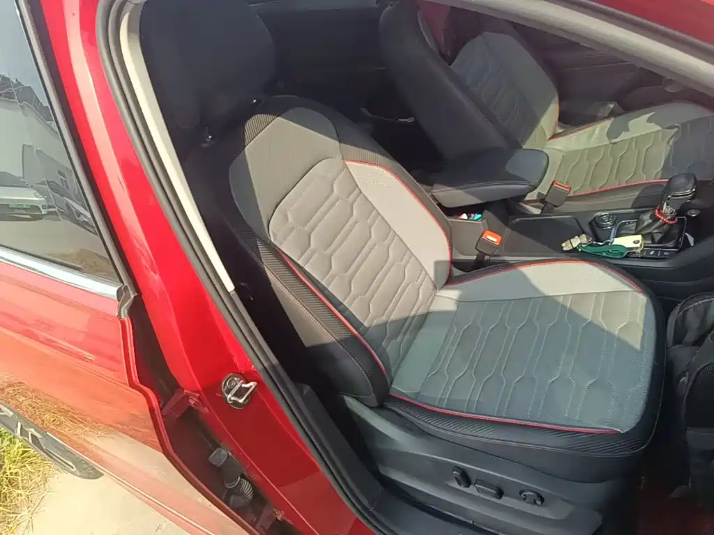 Volkswagen Tiguan X — миниатюра 25