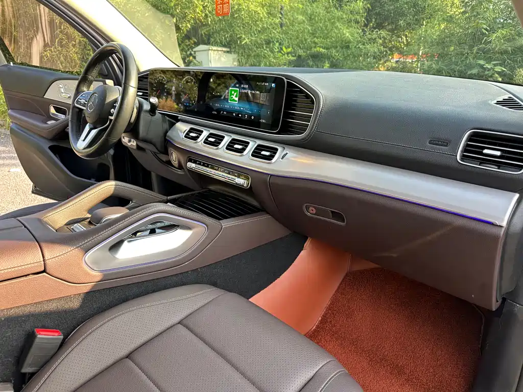 Mercedes-Benz GLE (Import) — миниатюра 11