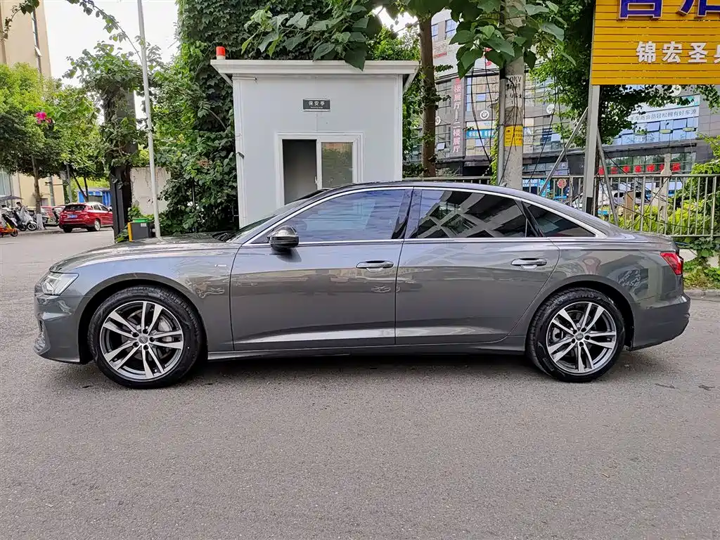 Audi A6L 2021 40 TFSI Luxury