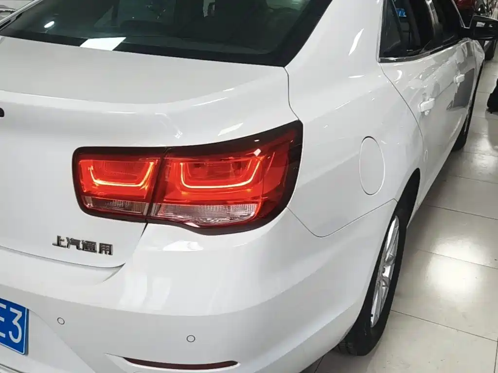 Chevrolet Malibu — миниатюра 8