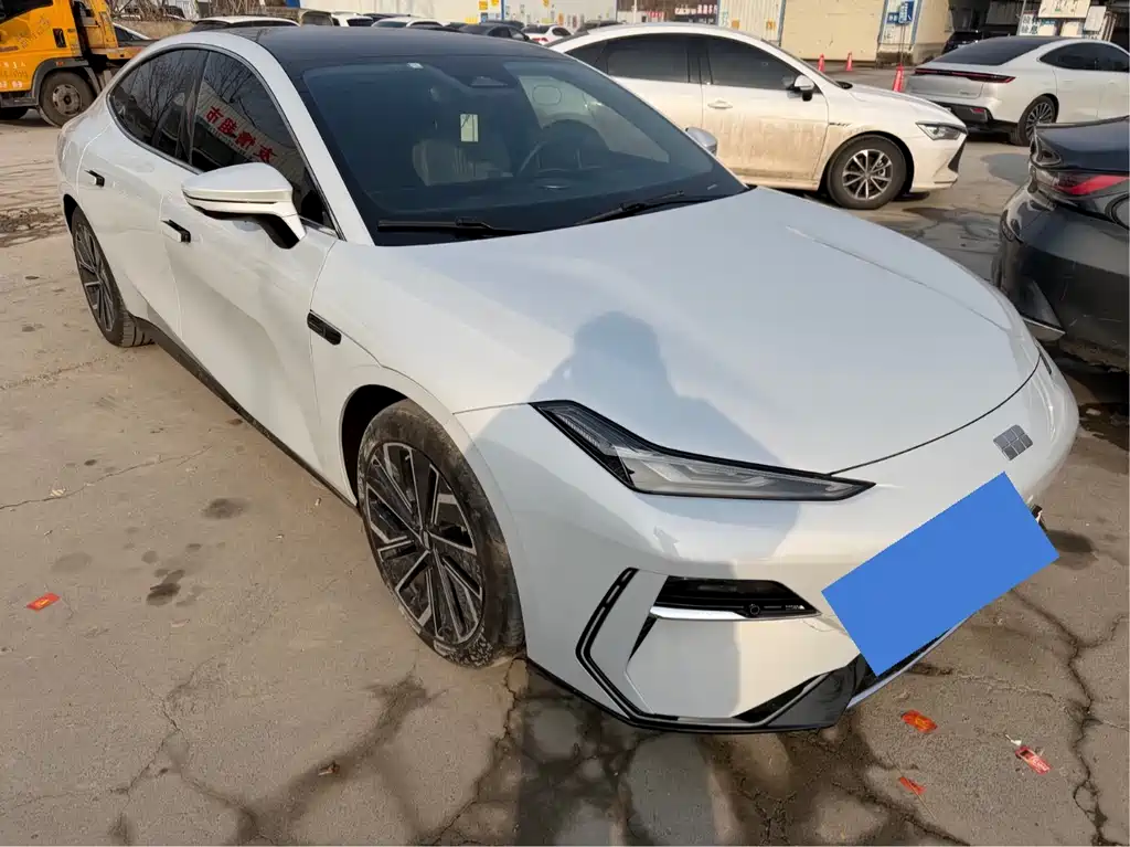 GEELY GALAXY GALAXY E8