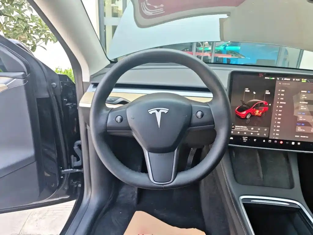Tesla Model Y — фотографии объявления, Фото 11