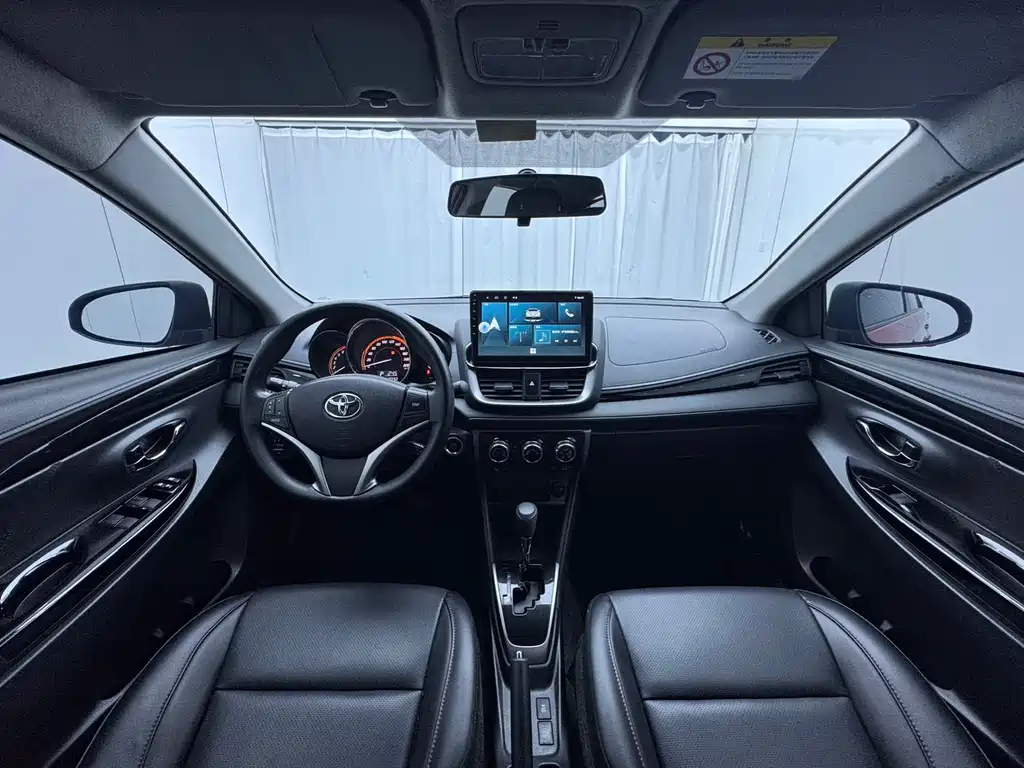 Toyota Yaris L — миниатюра 13