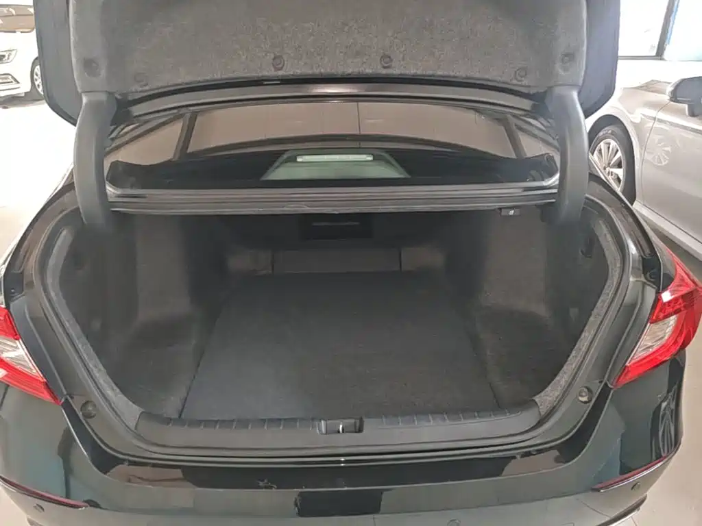 Honda Accord — миниатюра 19