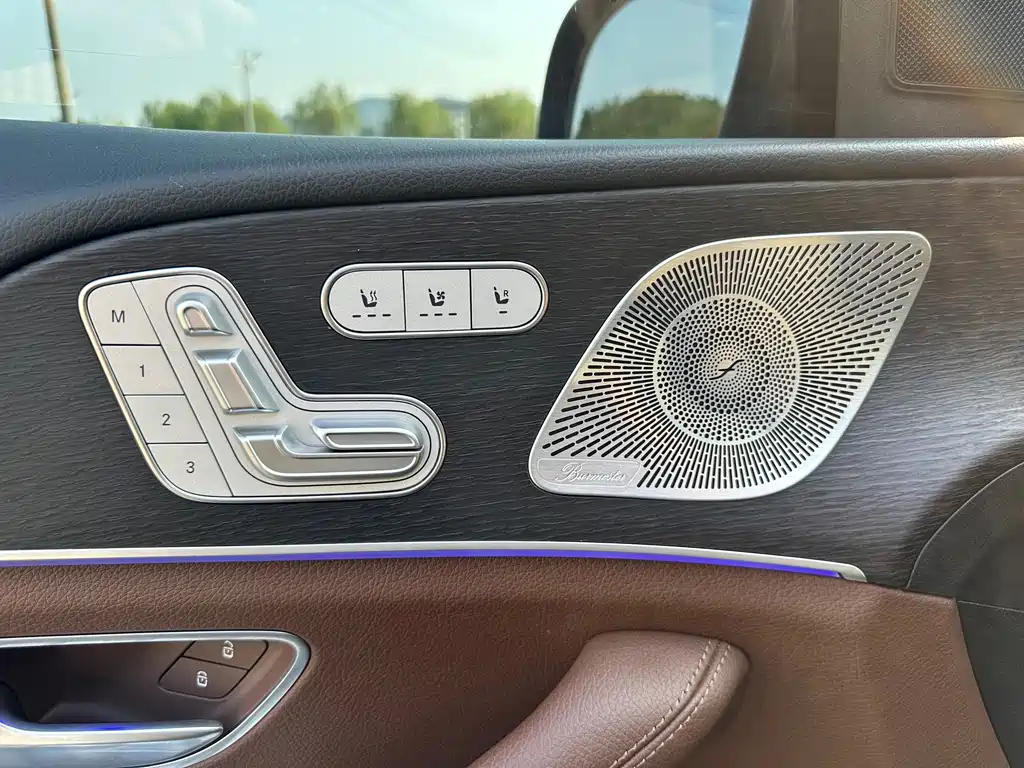 Mercedes-Benz GLE (Import) — миниатюра 6