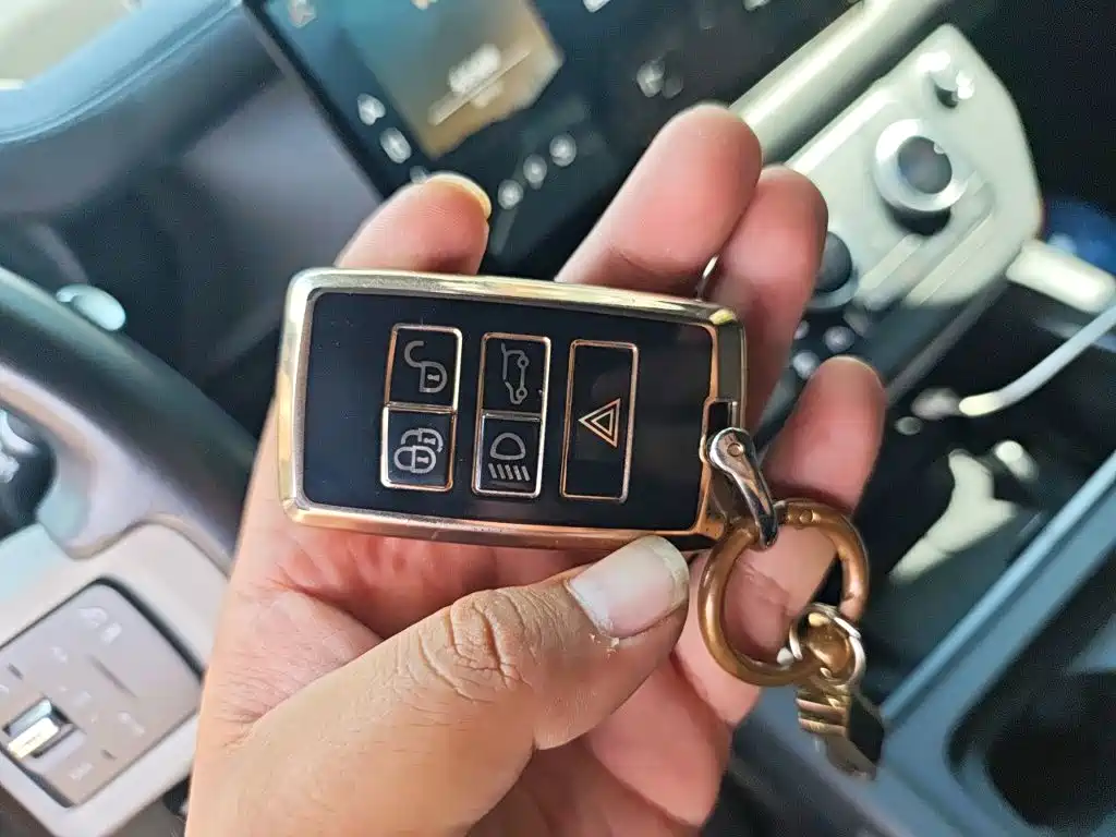 Land Rover Defender — миниатюра 12