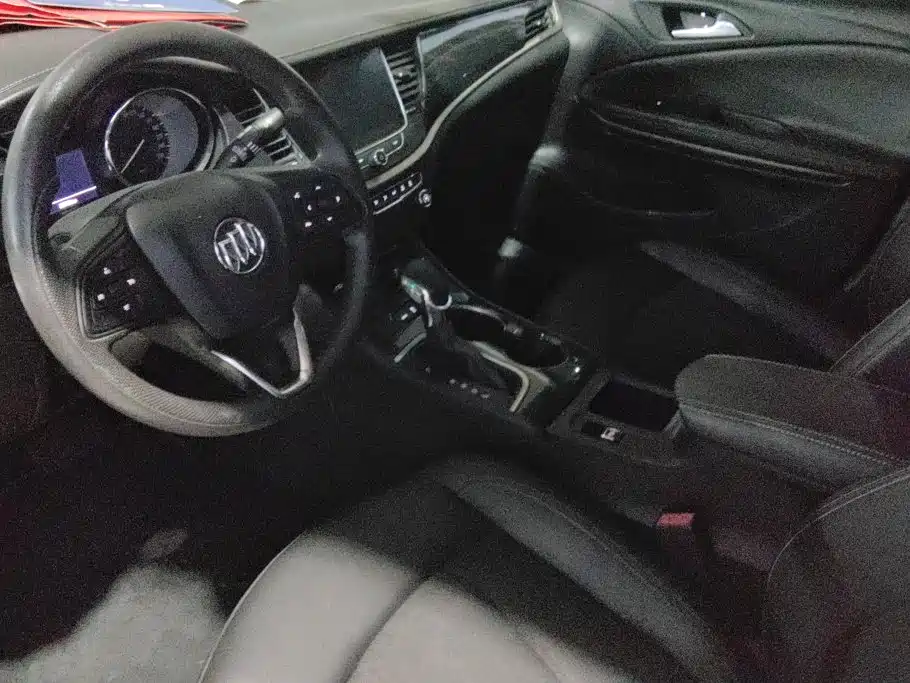Buick Verano — миниатюра 12