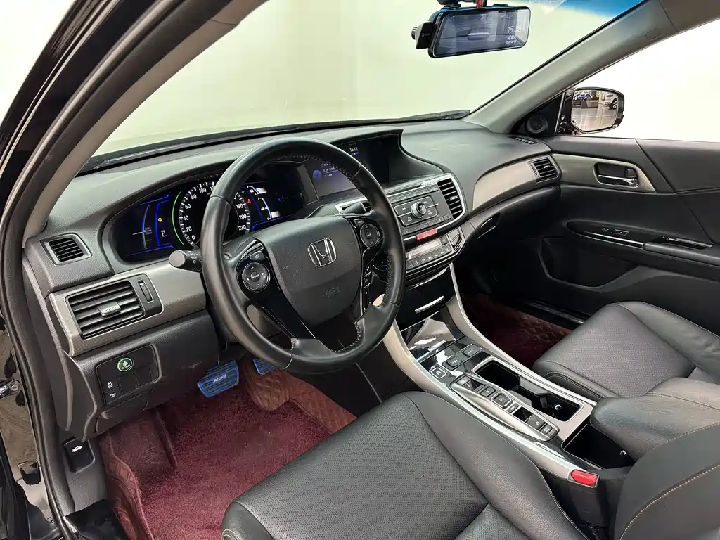 Honda Accord — миниатюра 18