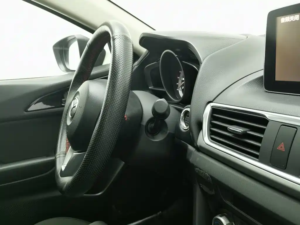 Mazda 3 Axela — миниатюра 22