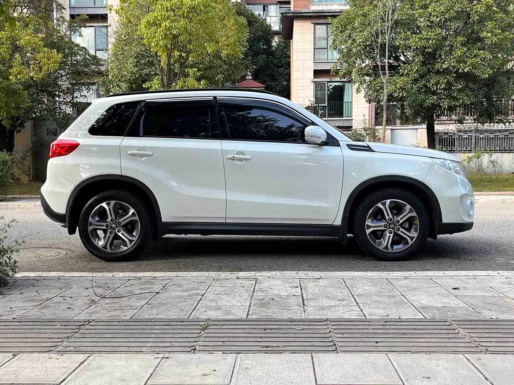 Suzuki Vitara — миниатюра 4