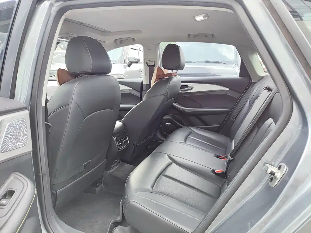 Roewe i6 MAX — миниатюра 7