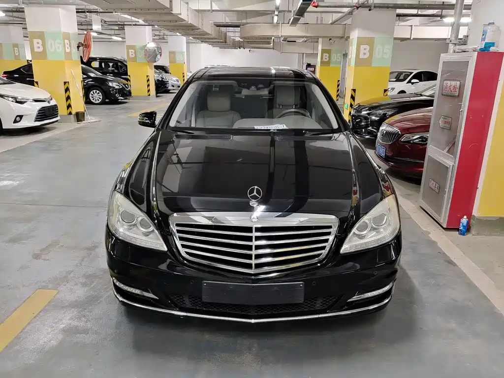 Mercedes-Benz S-Class — миниатюра 2