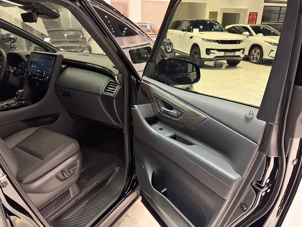 Toyota Vellfire 2025 2.5L Executive