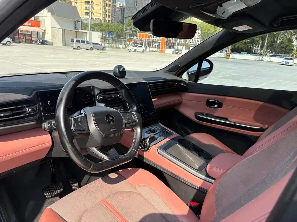 NIO EC6 — миниатюра 10