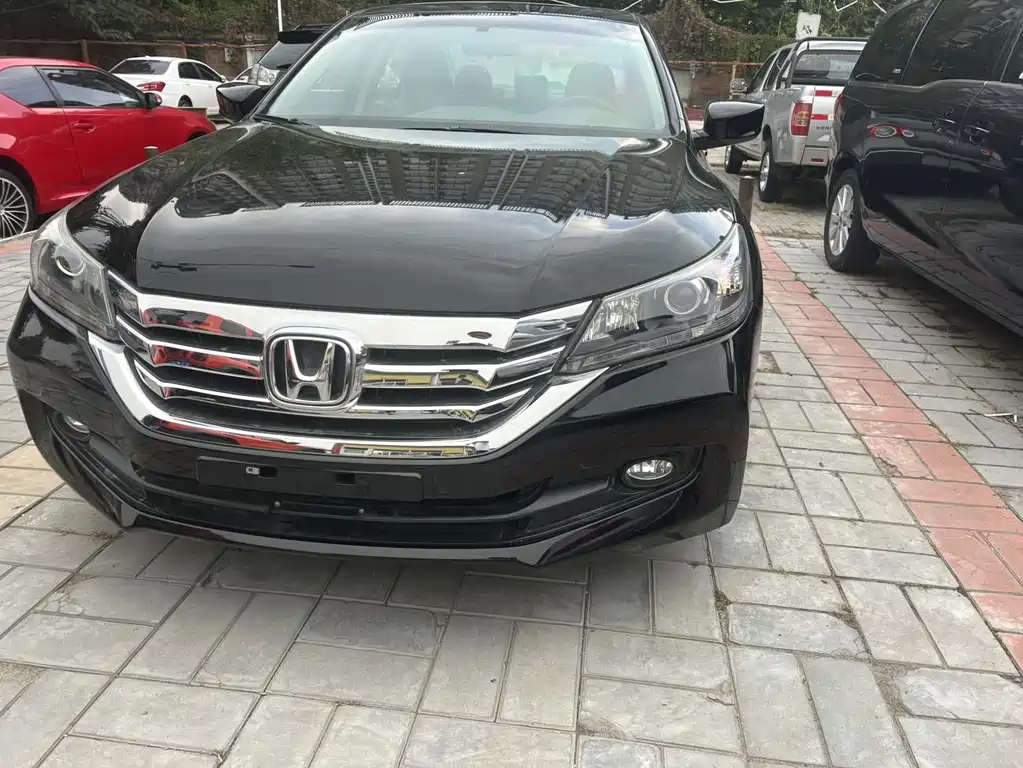 Honda Accord — миниатюра 2