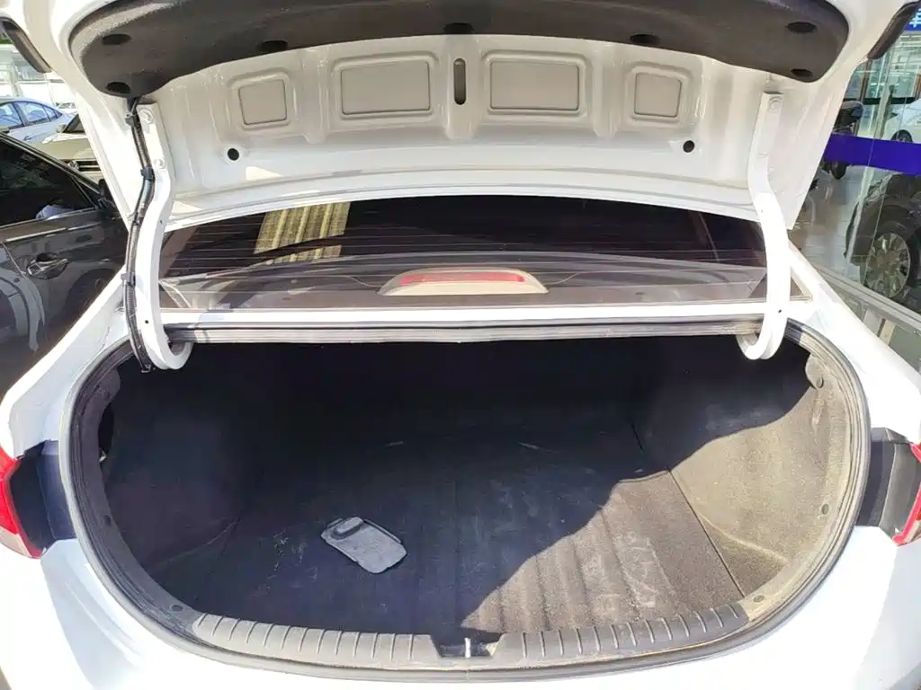 Hyundai Verna — миниатюра 19