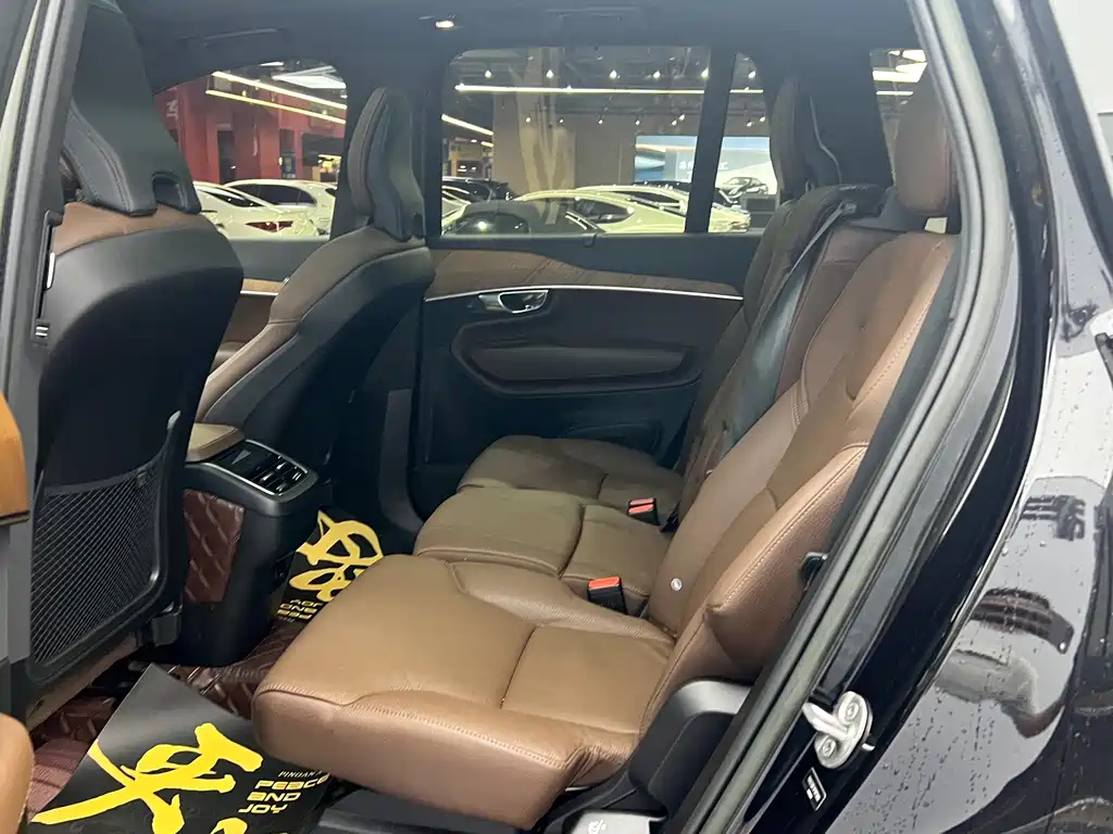 Volvo XC90 — миниатюра 12