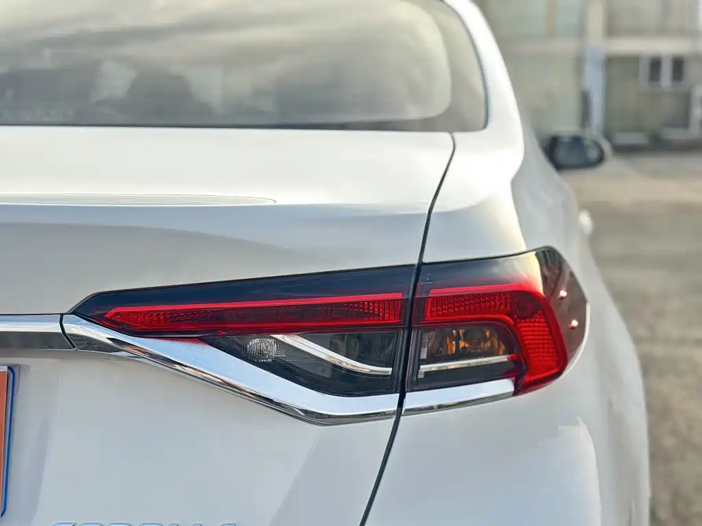 Toyota Corolla — миниатюра 4