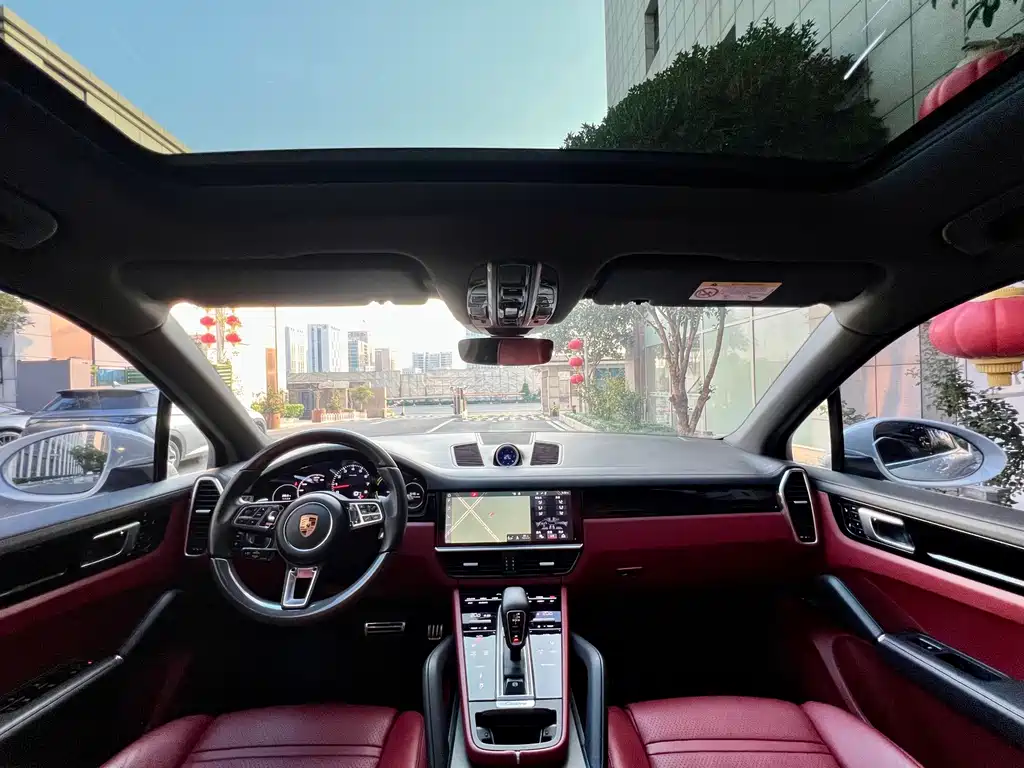 Porsche Cayenne — миниатюра 19