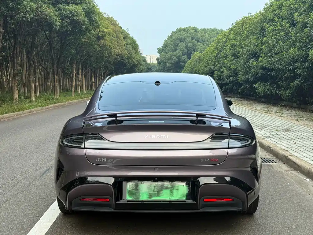 Xiaomi SU7 — миниатюра 9