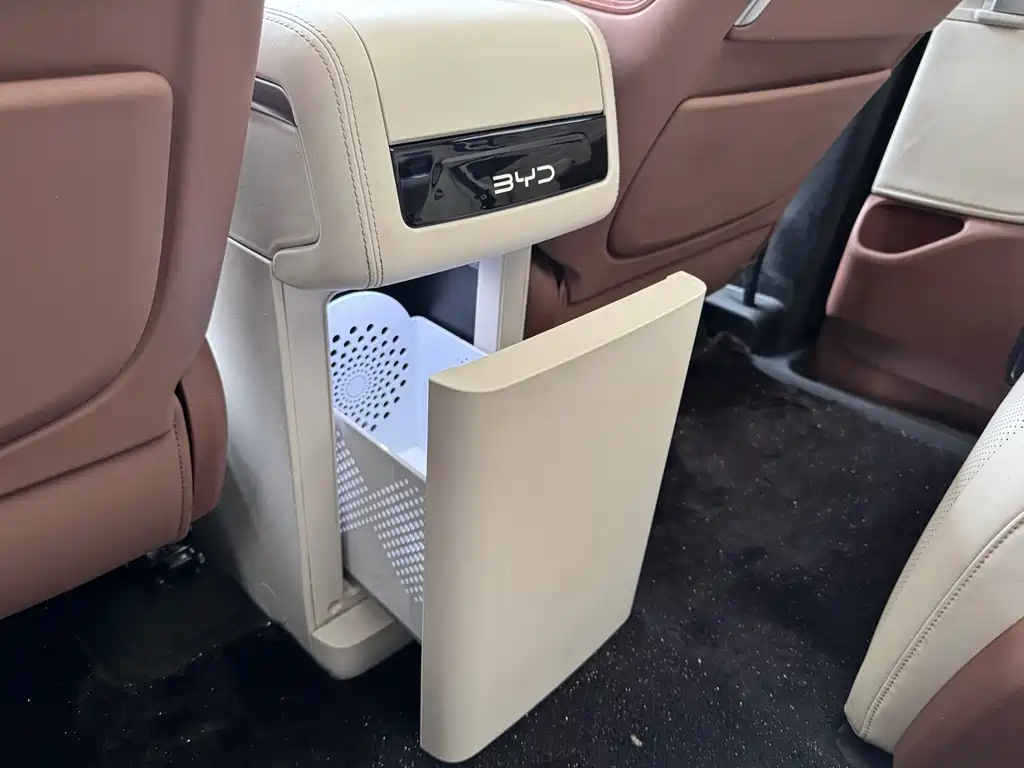 BYD Xia — миниатюра 11