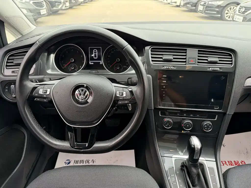 Volkswagen Golf — миниатюра 16