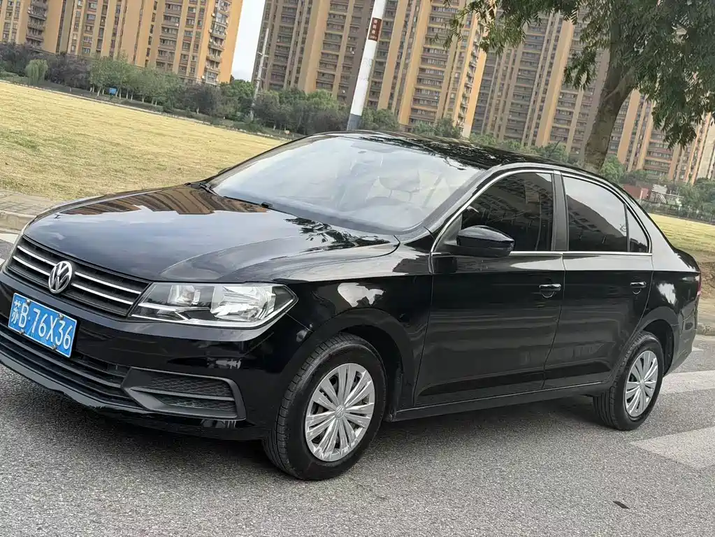 Volkswagen Santana — миниатюра 3