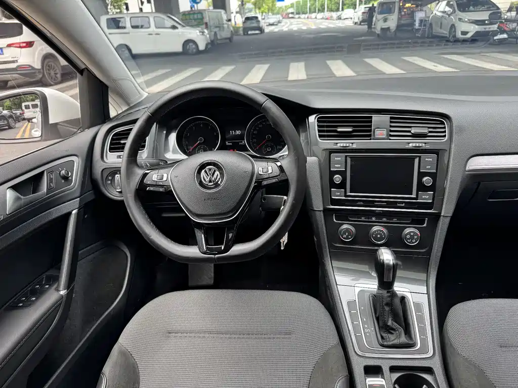 Volkswagen Golf — миниатюра 15
