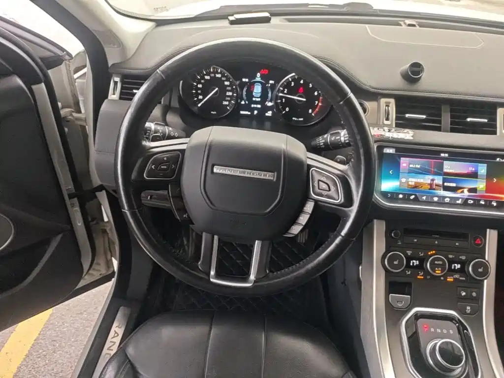 Land Rover Evoque — миниатюра 11
