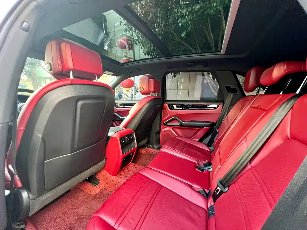 Porsche Cayenne — миниатюра 16