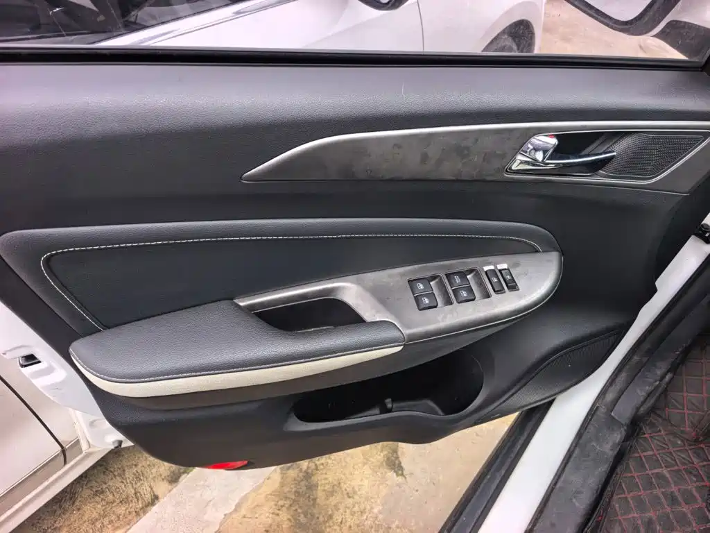 Changan CS35 — миниатюра 8