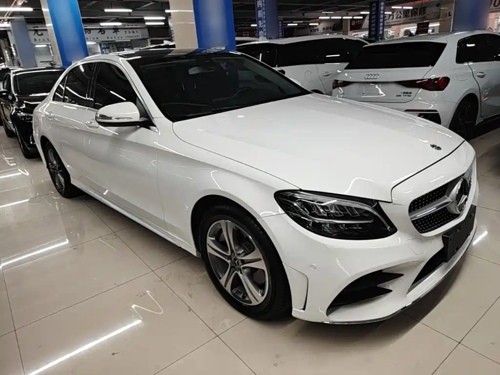 Mercedes-Benz C-Class — миниатюра 4