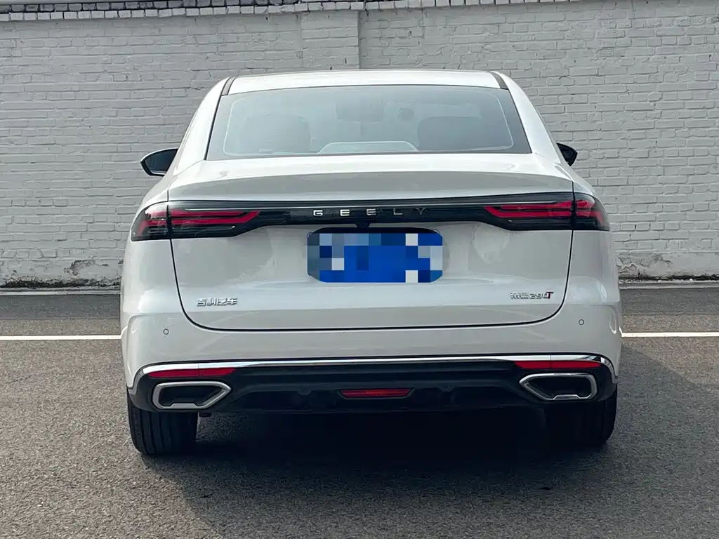 Geely Emgrand — миниатюра 13