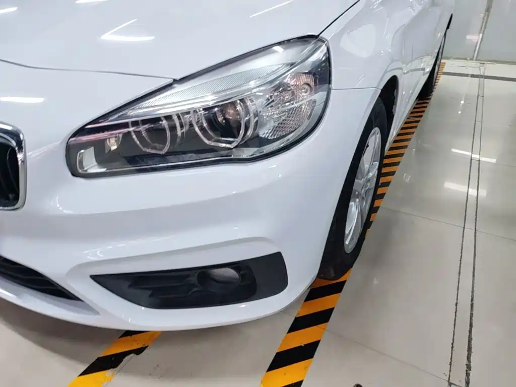 BMW 2 Series Active Tourer — миниатюра 18