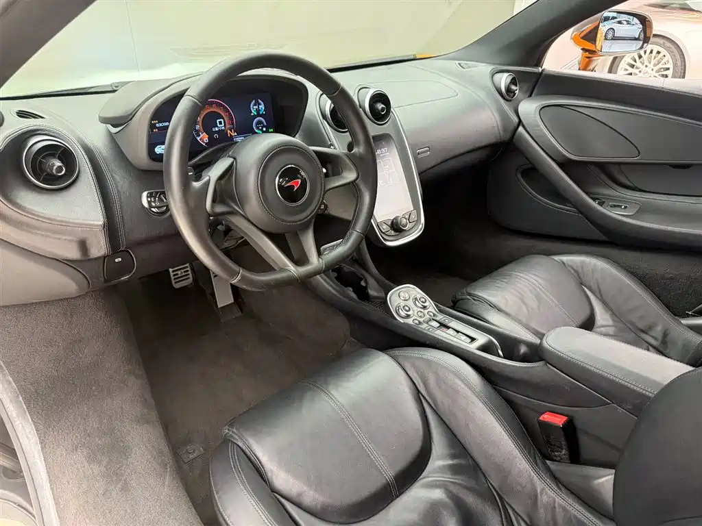 McLaren 570 2015 570S 3.8T Coupe