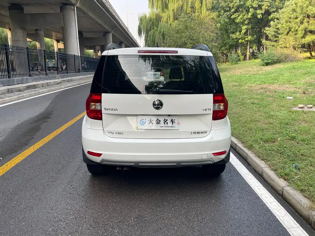 Skoda Yeti — миниатюра 18