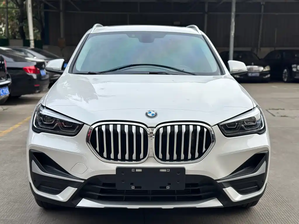 BMW  X1