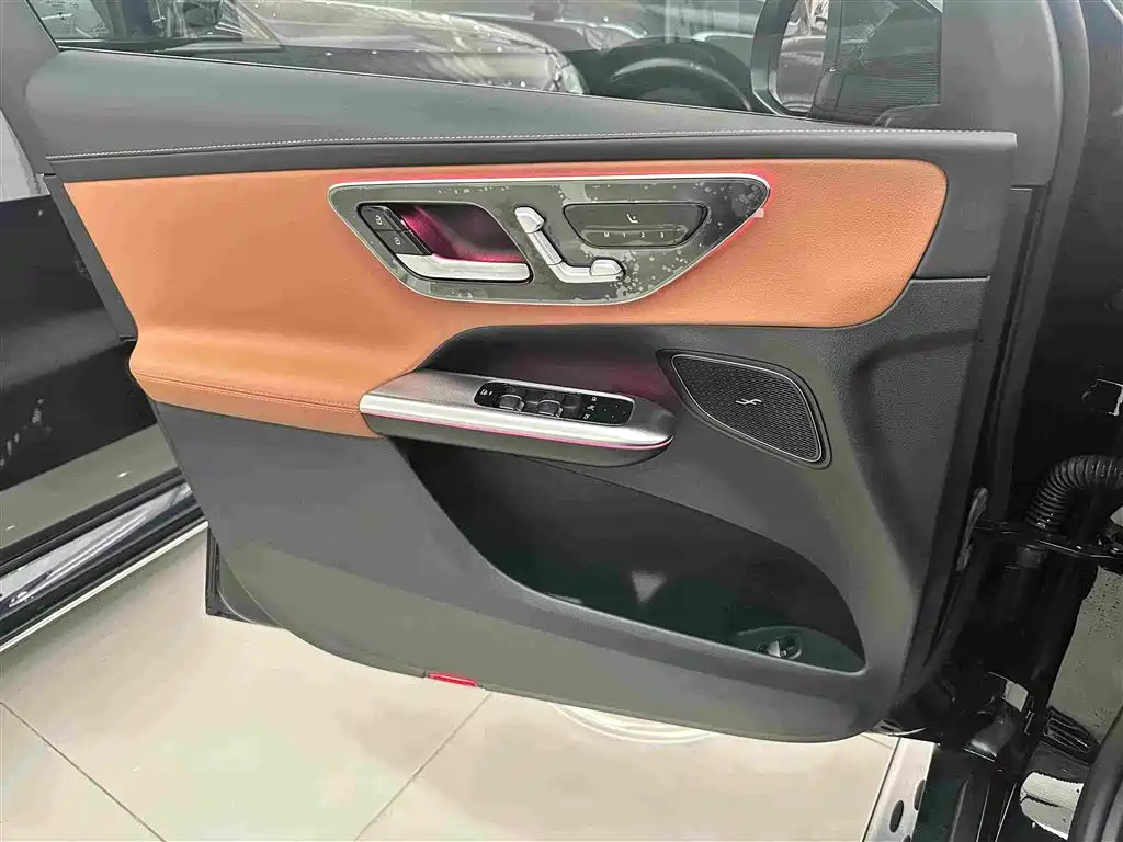 Mercedes-Benz GLC — миниатюра 6
