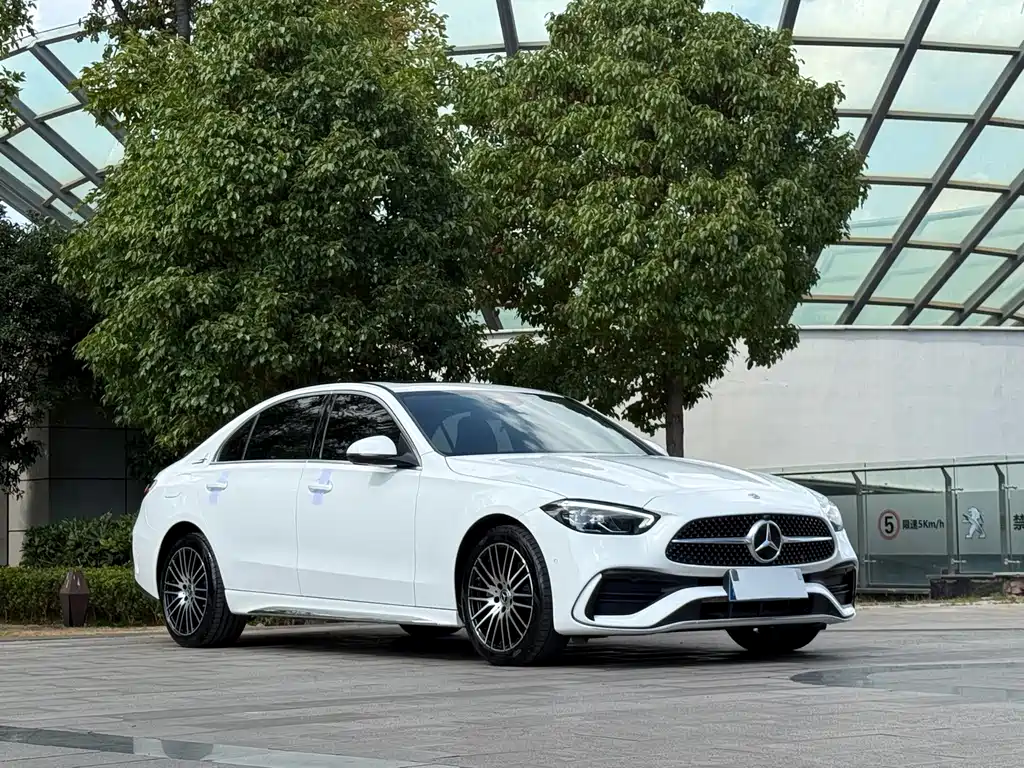 Mercedes-Benz C-Class — миниатюра 3
