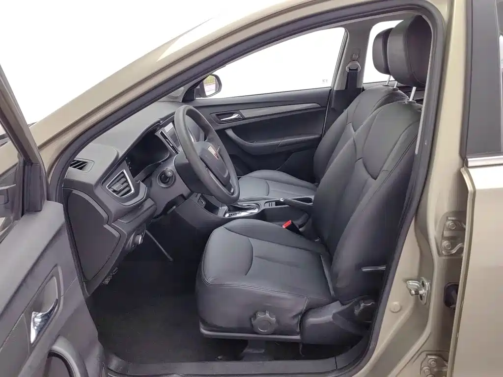 Roewe 360 — миниатюра 10