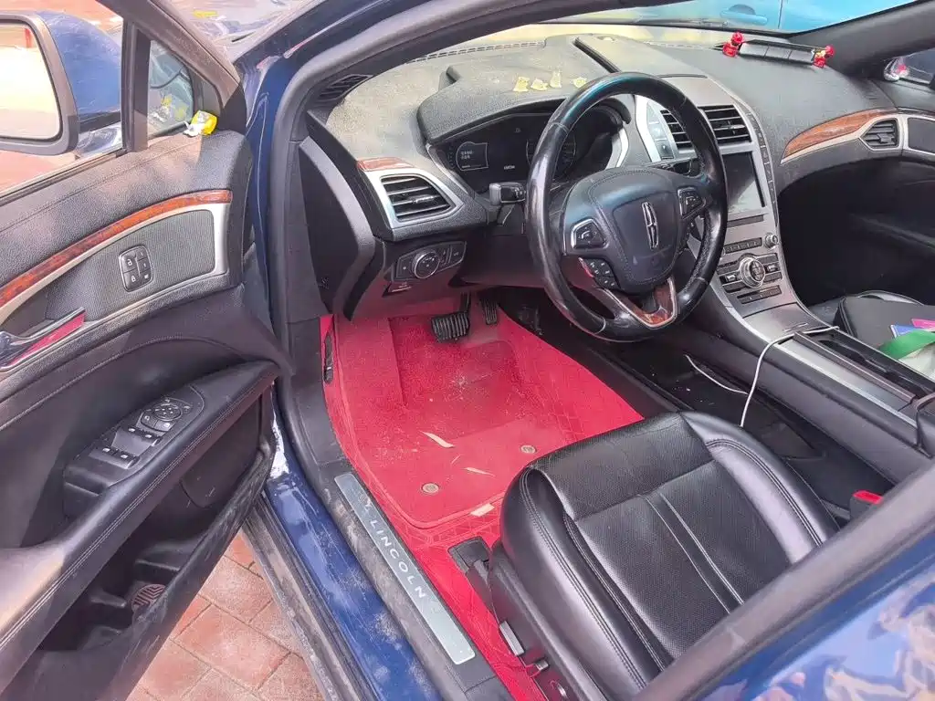 Lincoln MKZ — миниатюра 17