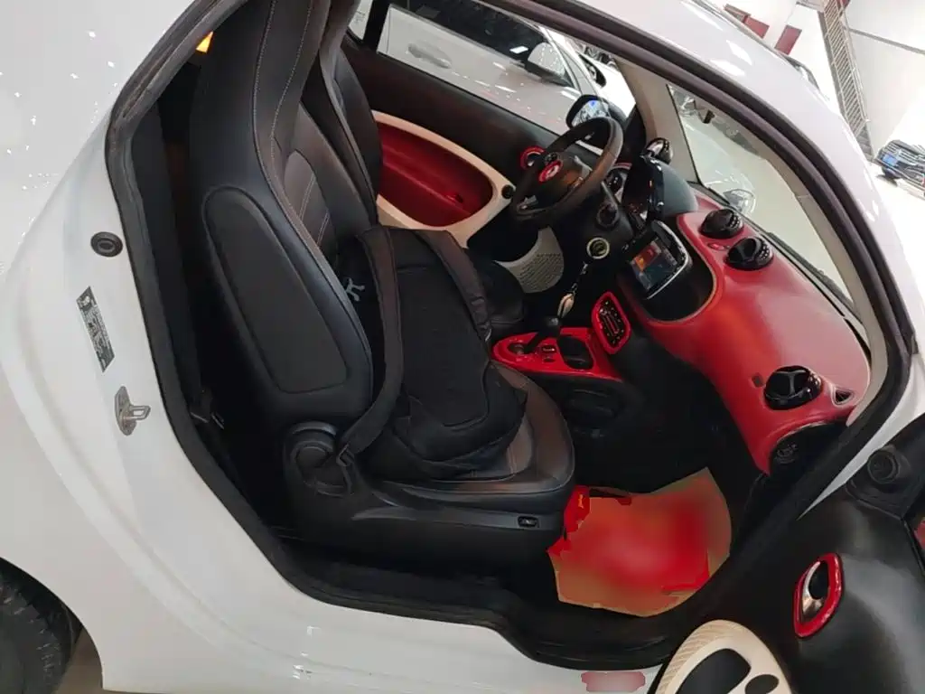 smart Smart Fortwo — миниатюра 25
