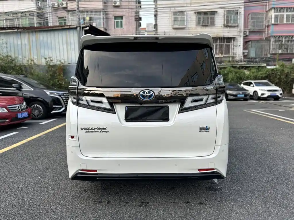 Toyota Vellfire — миниатюра 5