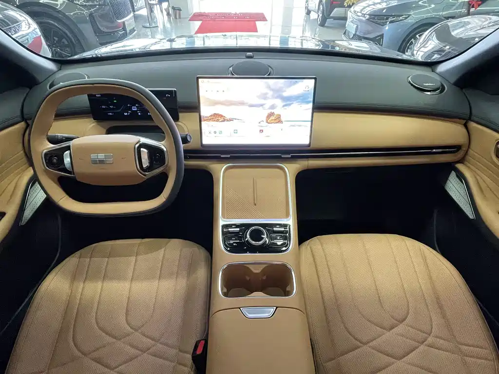 Geely Galaxy Galaxy 7 7 2025 120km +