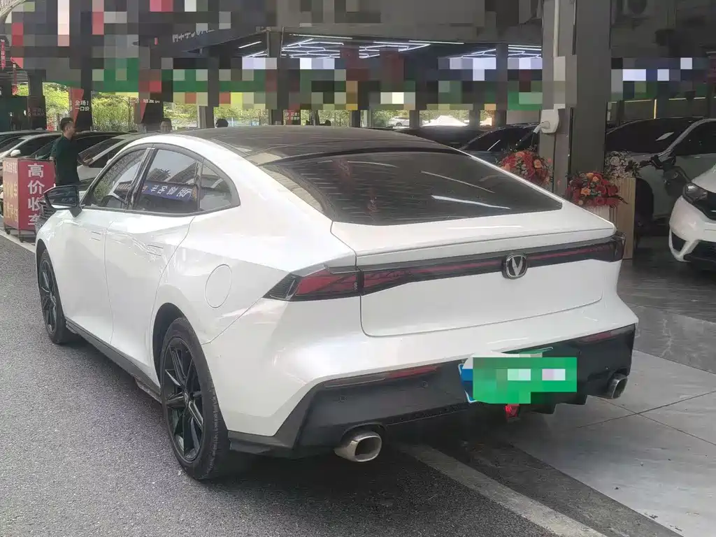 Changan UNI-V — миниатюра 4