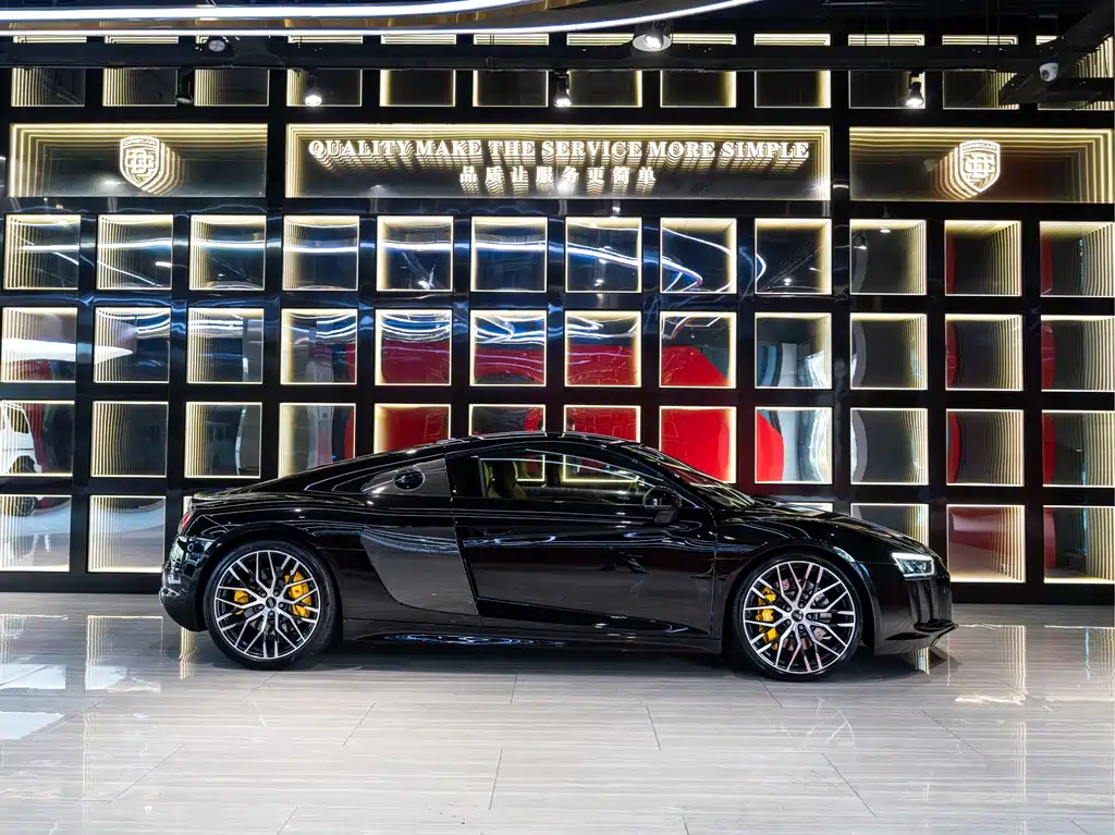 Audi R8 — миниатюра 7