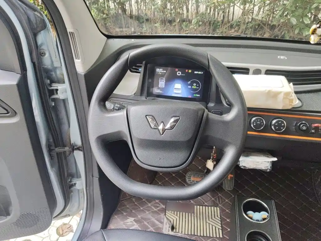 Wuling MINIEV — миниатюра 3