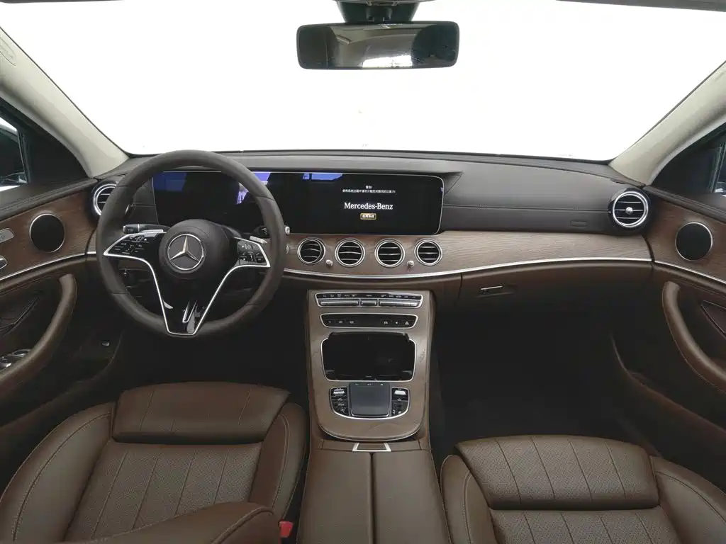 Mercedes-Benz E-Class E 2022 E 300 L Fashion